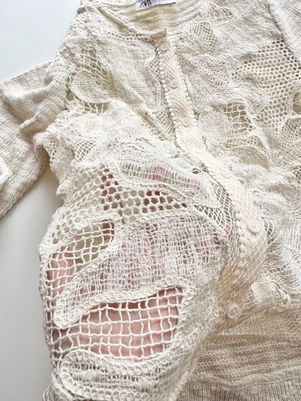 ZARA Ecru Ivory Contrast Cotton Blend Lace Knit Cardigan Sweater, Size XL - Picture 9 of 16